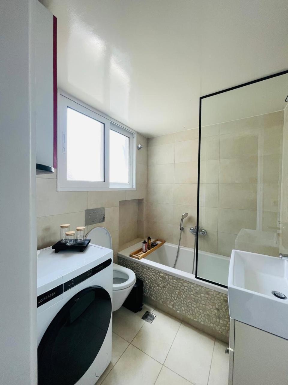 Overview Boutique Apartment Athen Exterior foto